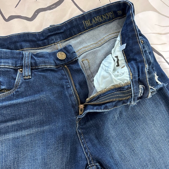 BLANK NYC • Blue Ripped Straight Leg Jeans • sz 29 • - Picture 12 of 13